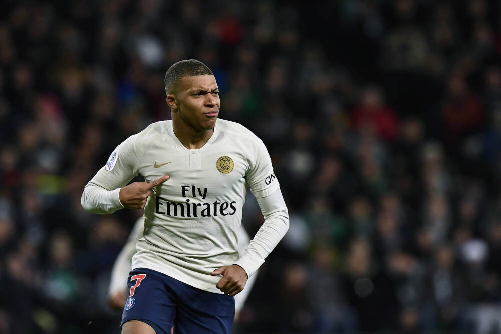 新加坡房价“连涨九年”